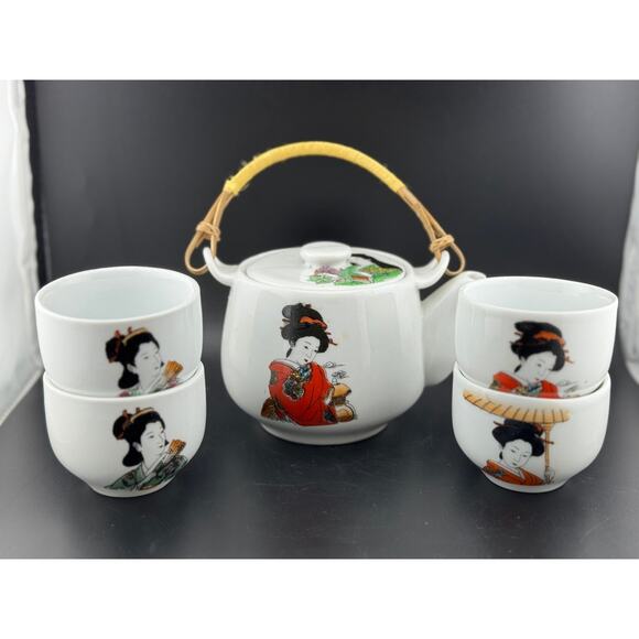 Geisha Tea Set - Teapot with Four Cups - Picture 1 of 10